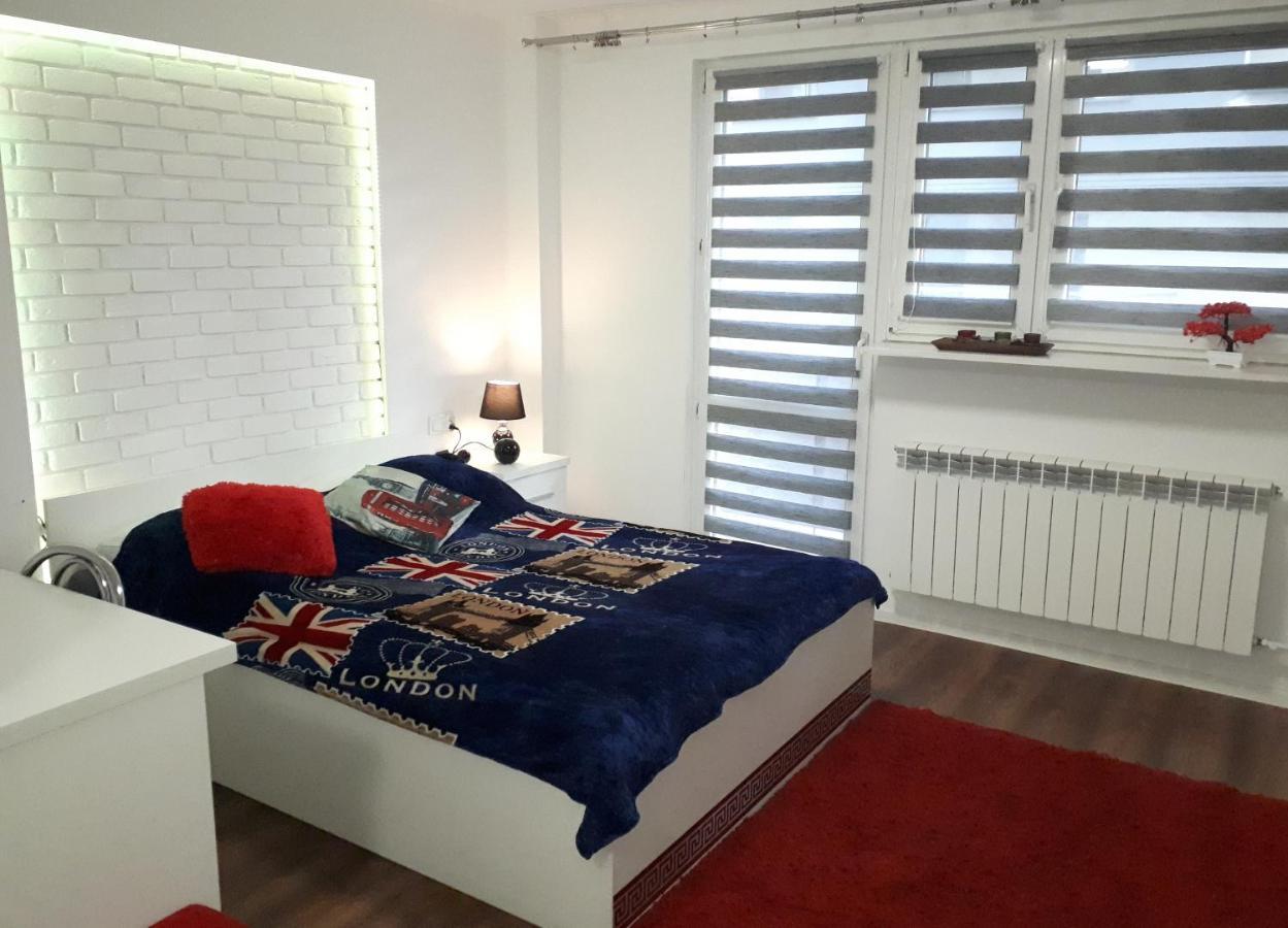 Apartament Centrum Panoramiczna Big Ben Z Balkonem-- Klimatyzacja-- 키엘체 외부 사진