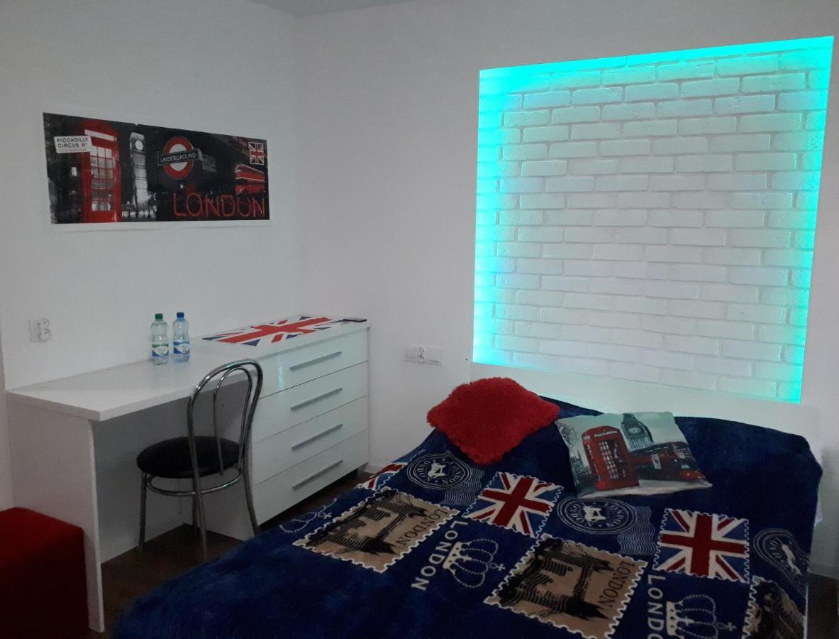 Apartament Centrum Panoramiczna Big Ben Z Balkonem-- Klimatyzacja-- 키엘체 외부 사진