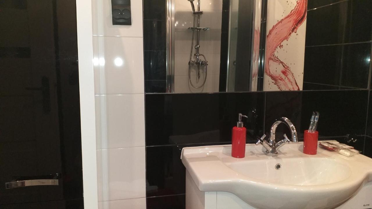 Apartament Centrum Panoramiczna Big Ben Z Balkonem-- Klimatyzacja-- 키엘체 외부 사진